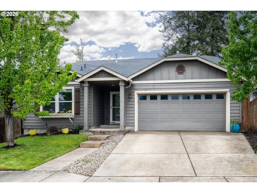 553 S 48th Pl, Springfield, OR 97478 - #3