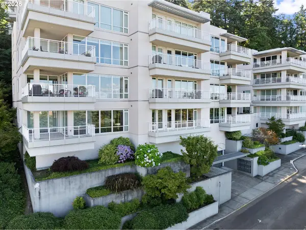 2020 SW Market Street Dr #101, Portland, OR 97201