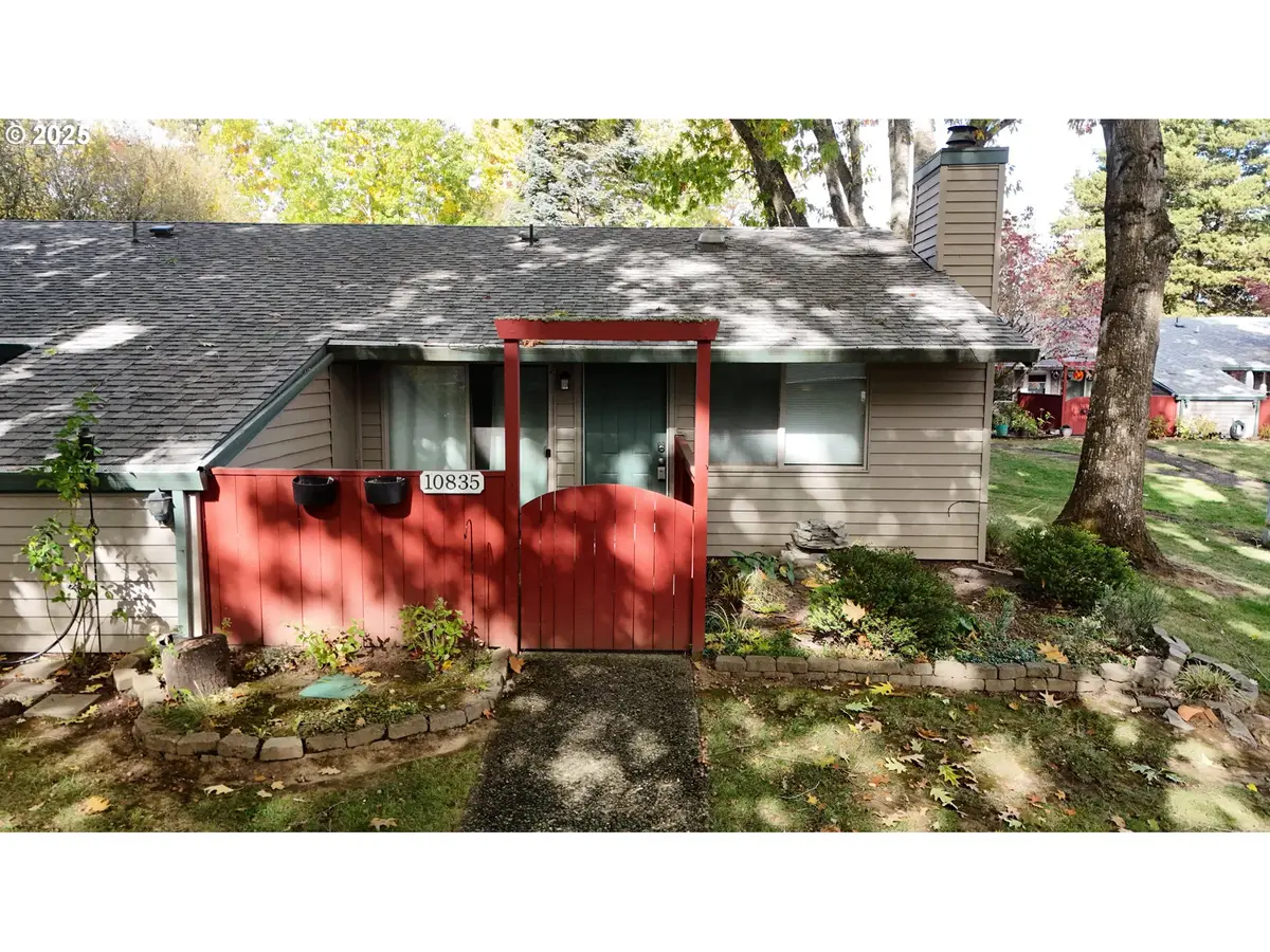 10835 SW 121st Ave, Tigard, OR 97223 - Image #1