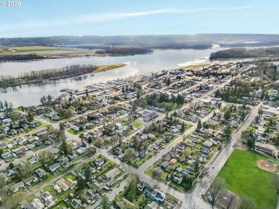 290 N 5th St, Saint Helens, OR 97051 - #3