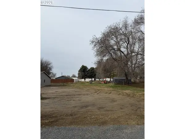 N Earl St, Stanfield, OR 97875