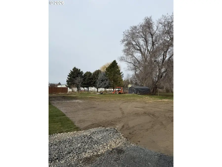 N Earl St, Stanfield, OR 97875 - #2