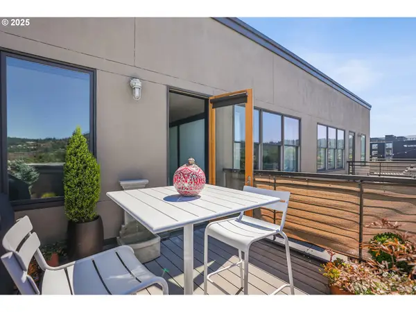 1420 NW Lovejoy St #714, Portland, OR 97209