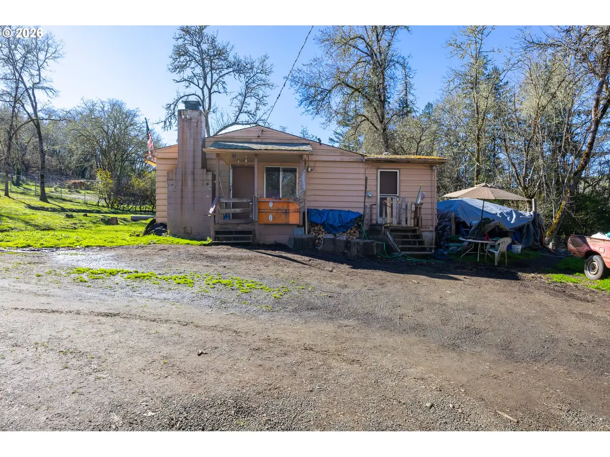 1176 Whistlers Ln, Roseburg, OR 97470 - #1
