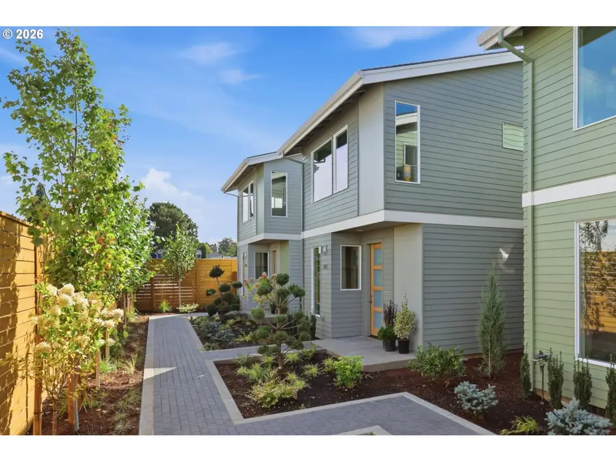 2492 SE 67th Ave, Portland, OR 97206 - #2