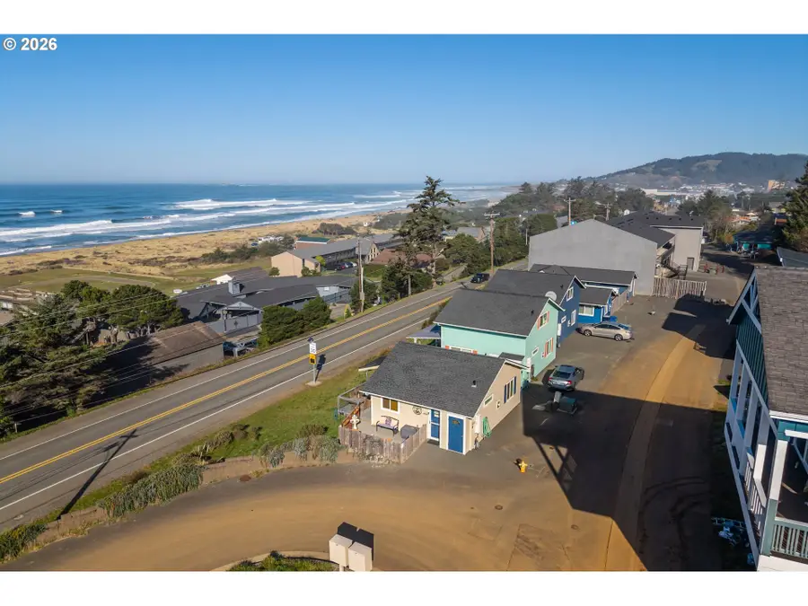 29154 Kerber Dr, Gold Beach, OR 97444 - #3