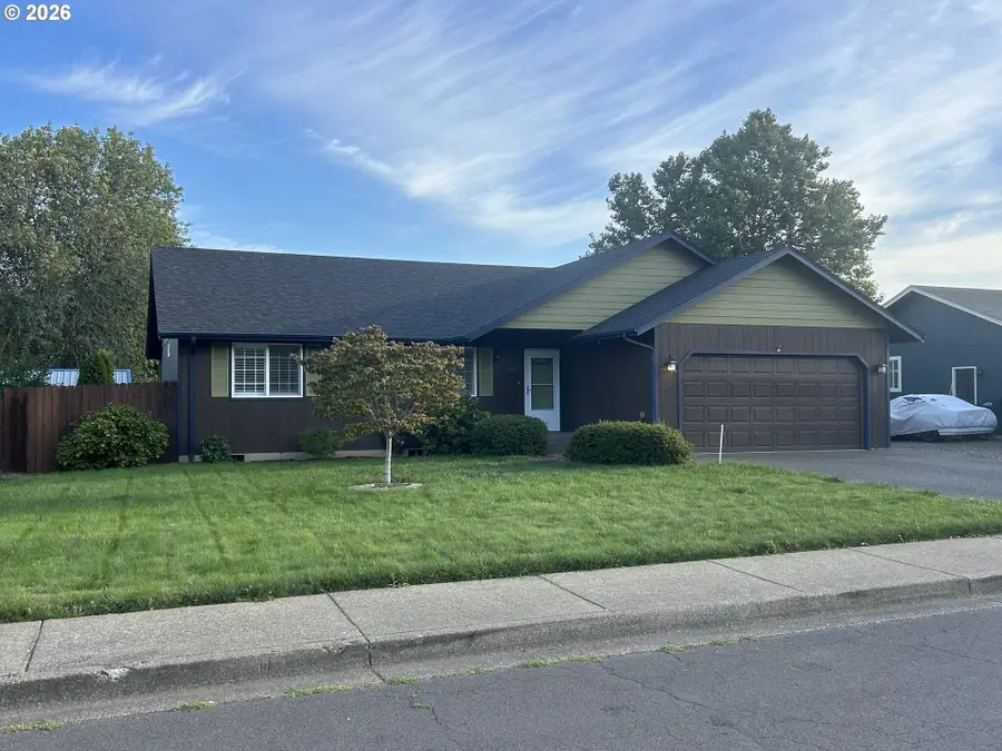 1202 E Second Ave, Sutherlin, OR 97479 - #3