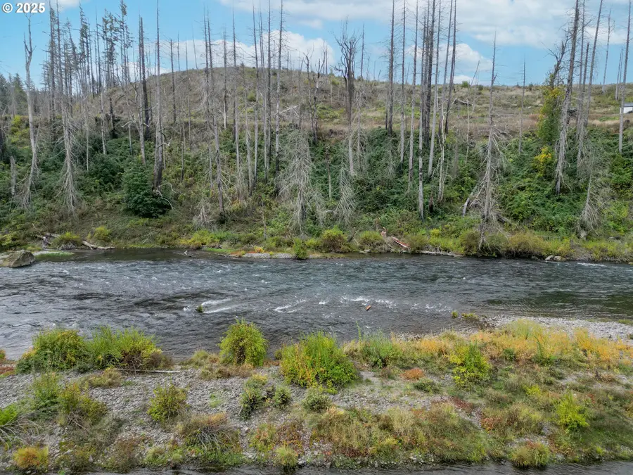 35220 N Santiam Hwy Se, Gates, OR 97346 - Image #2