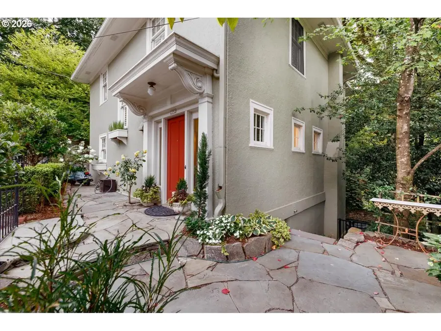 2352 SW Market Street Dr, Portland, OR 97201 - #3