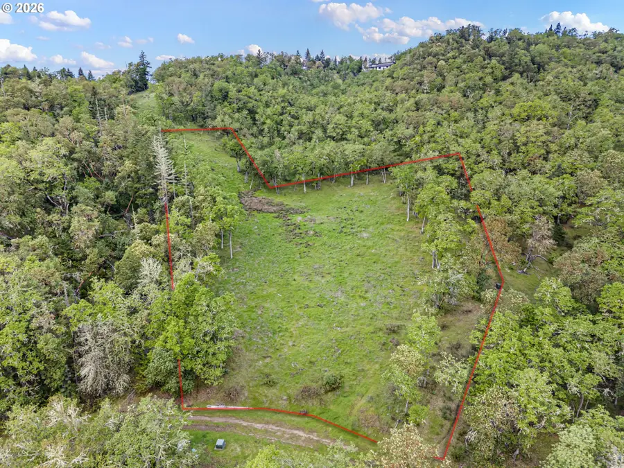 881 Southridge Way, Roseburg, OR 97470 - #2