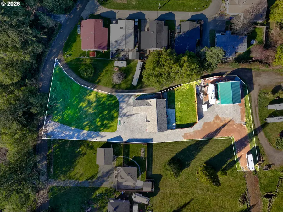 95779 Saunders Creek Rd, Gold Beach, OR 97444 - #3