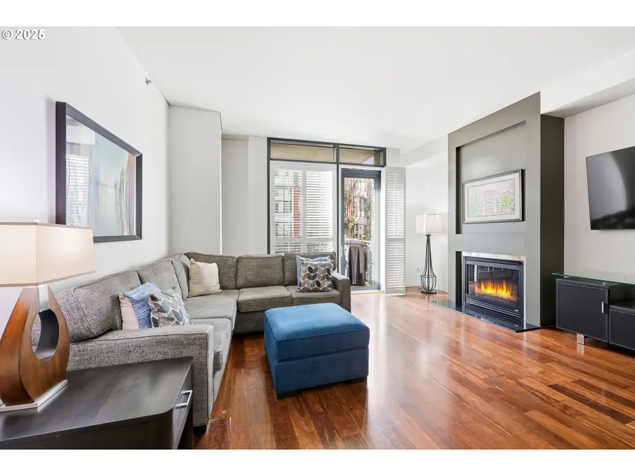 922 NW 11th Ave #305, Portland, OR 97209 - Image #3