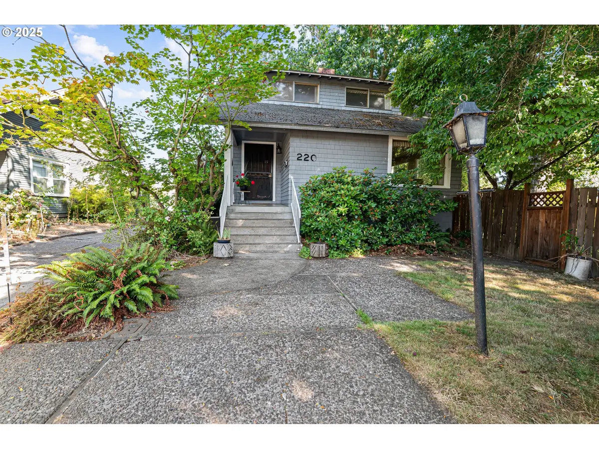 220 24th St, Salem, OR 97301 - Image #1