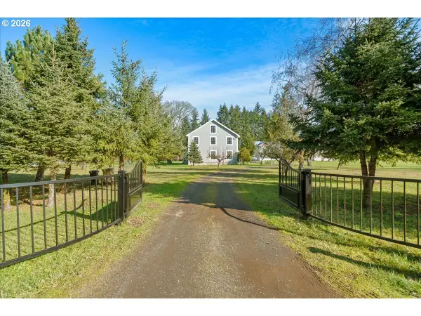 41235 Oupor Dr, Scio, OR 97374