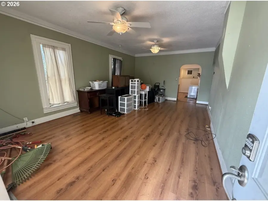 1466 SE Pine St, Roseburg, OR 97470 - #3