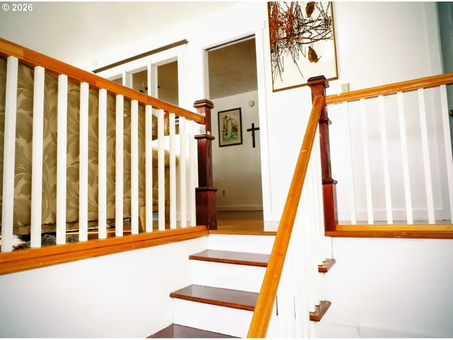 11465 SW Fairfield St, Beaverton, OR 97005 - #3