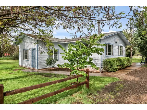 107 Patton Bar Rd, CaveJunction, OR 97523