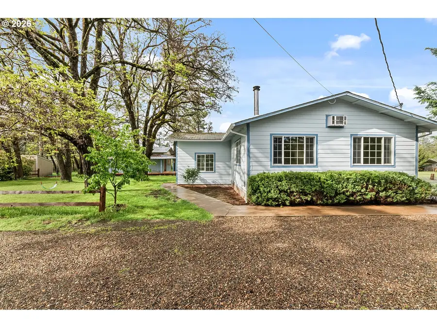 107 Patton Bar Rd, Cave Junction, OR 97523 - #3