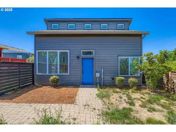 4215 NE Highland Ct, Portland, OR 97218