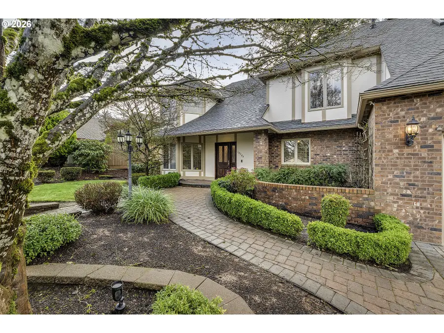 10284 SW Susquehanna Dr, Tualatin, OR 97062 - Image #3