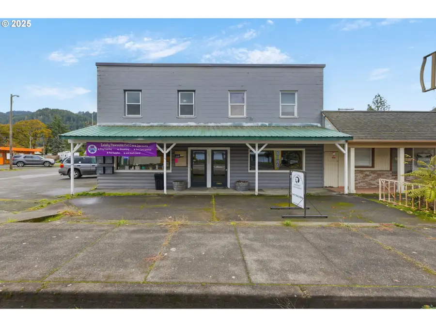 47470 Highway 58, Oakridge, OR 97463 - Image #2