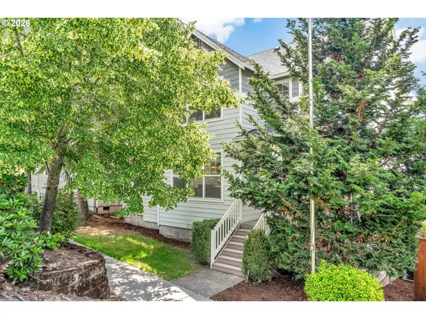 241 SW 105th Ter, Portland, OR 97225