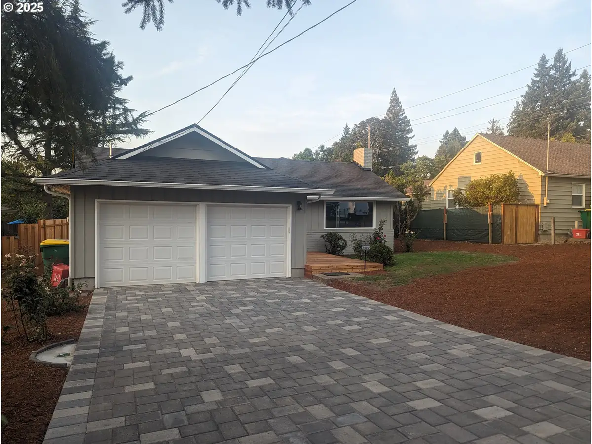 8009 SW Mapleleaf St, Metzger, OR 97223 - Image #1