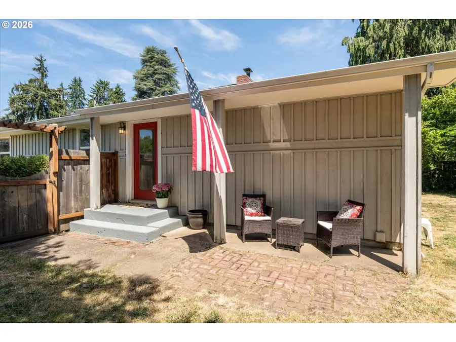 1524 Galaway Ct, Eugene, OR 97401 - #3