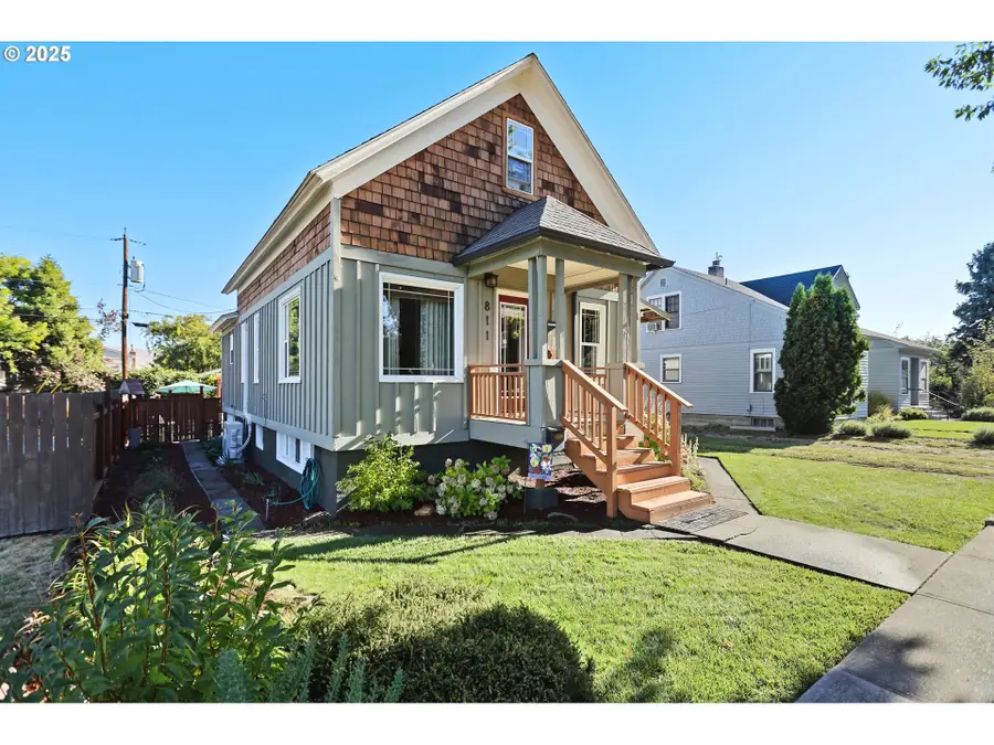 811 W 9th St, The Dalles, OR 97058 - Image #2