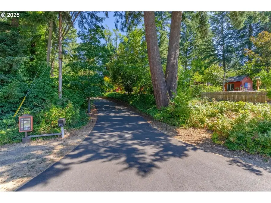955 Albert Dr Se, Salem, OR 97302 - Image #2