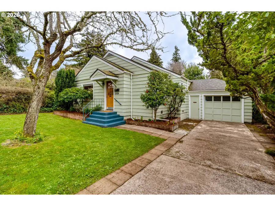 1924 Friendly St, Eugene, OR 97405 - #2