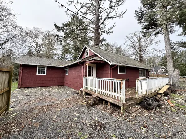 2514 Willows Rd, Seaview, WA 98644