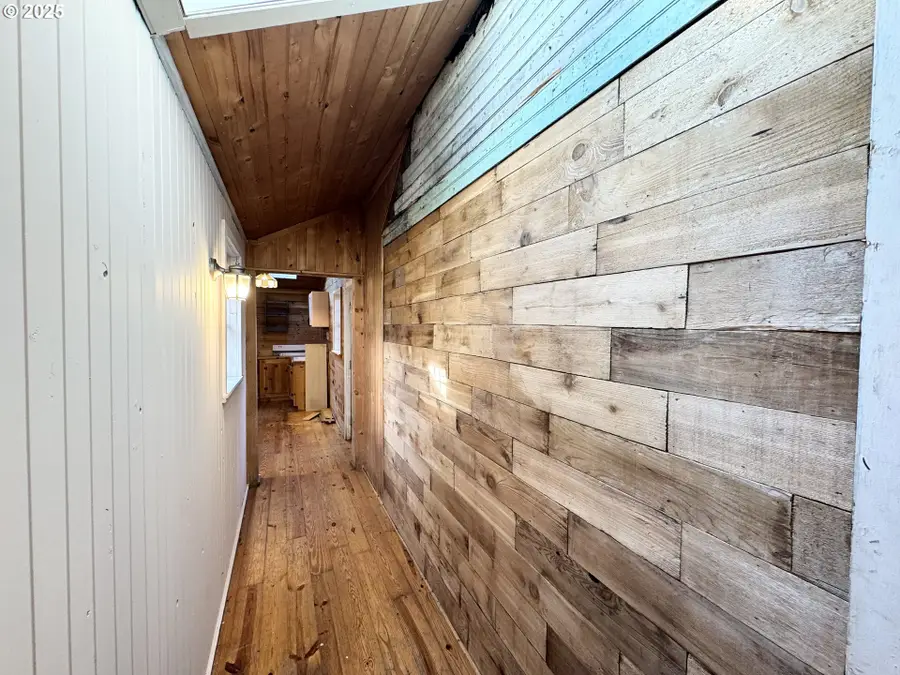 2514 Willows Rd, Seaview, WA 98644 - Image #2