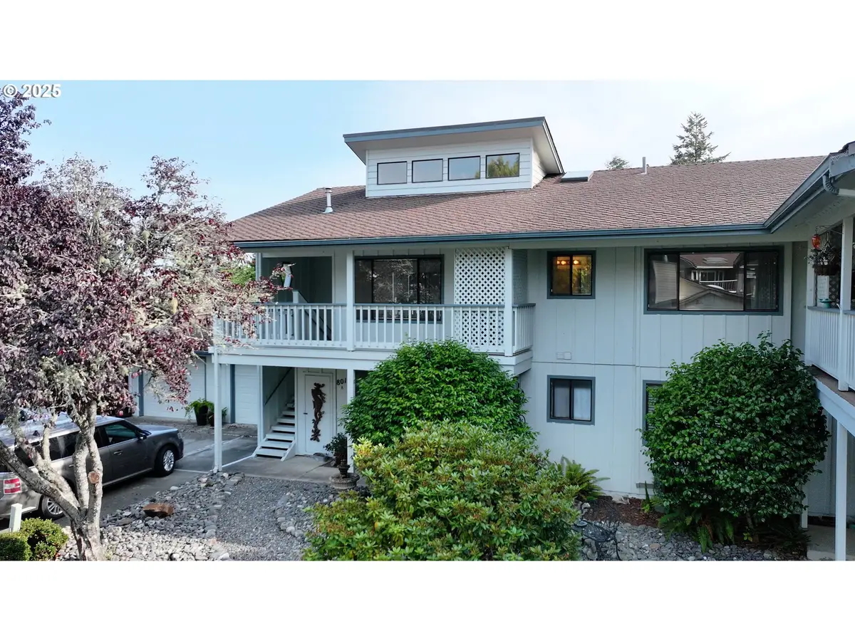 801 Brookhaven Dr, Brookings, OR 97415 - #1