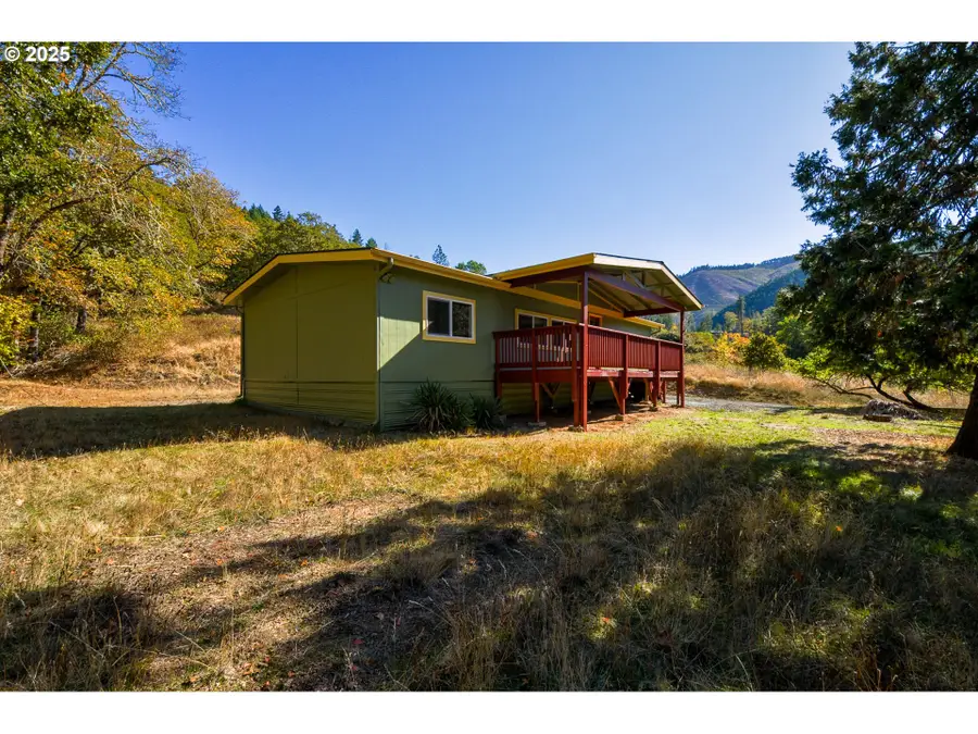 2193 Canyonville Riddle Rd, Riddle, OR 97469 - Image #3