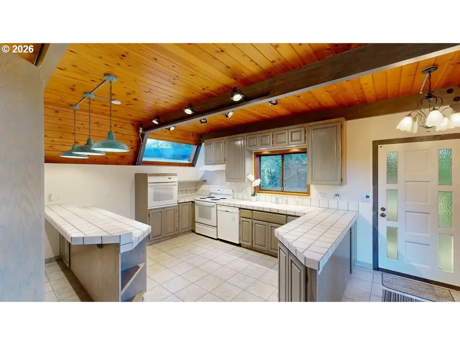 17717 Rainbow Rock Rd, Brookings, OR 97415 - #3