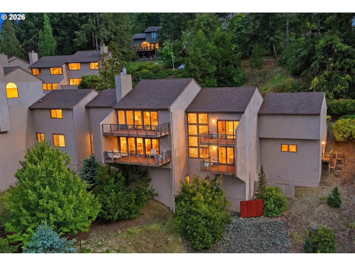 602 Montara Way, Eugene, OR 97405 - #1