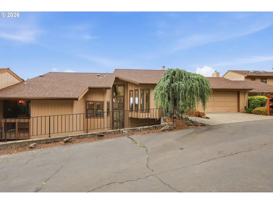 602 Montara Way, Eugene, OR 97405 - #2