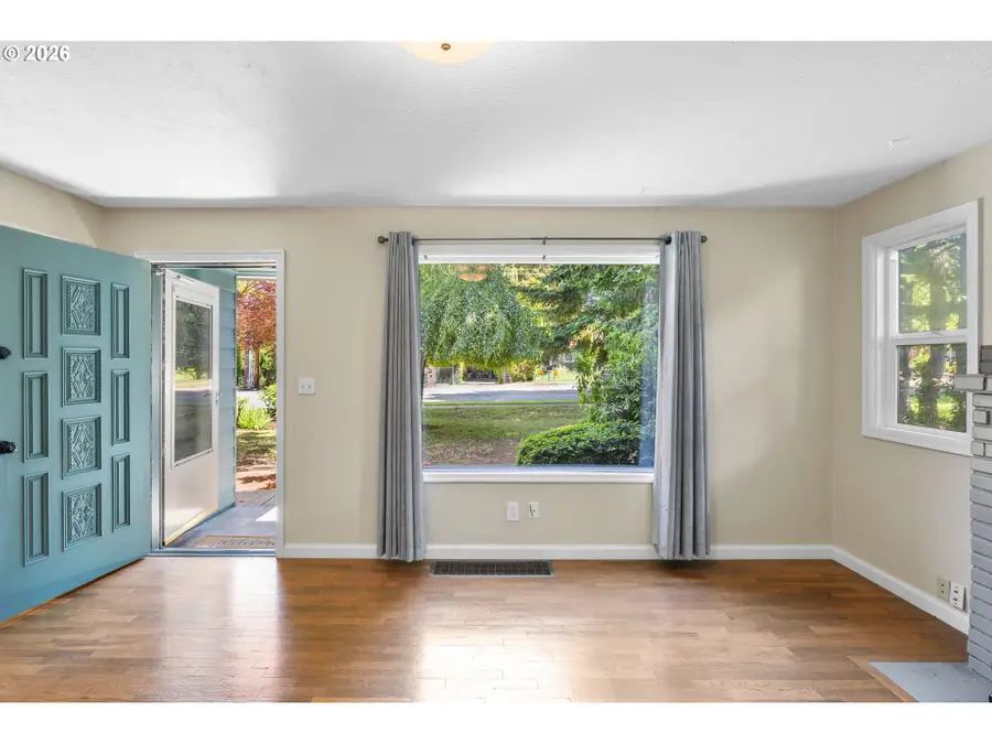 1053 SE Barnes Rd, Gresham, OR 97080 - #3
