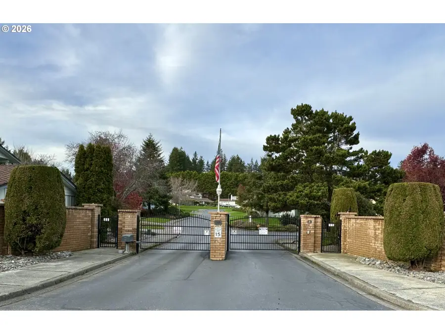 821 Brookhaven Dr, Brookings, OR 97415 - #2