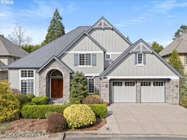 5436 SW Champion Pl, Portland, OR 97225