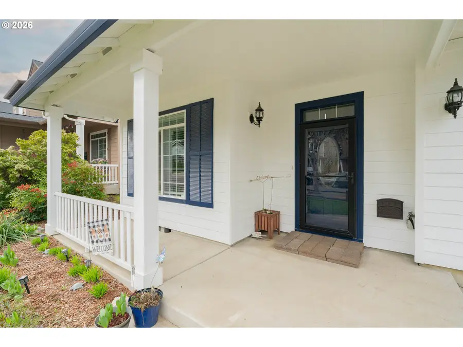 1710 SE 4th Ave, Battle Ground, WA 98604 - #2