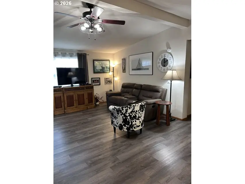 1600 Rhododendron Dr #227, Florence, OR 97439 - #3