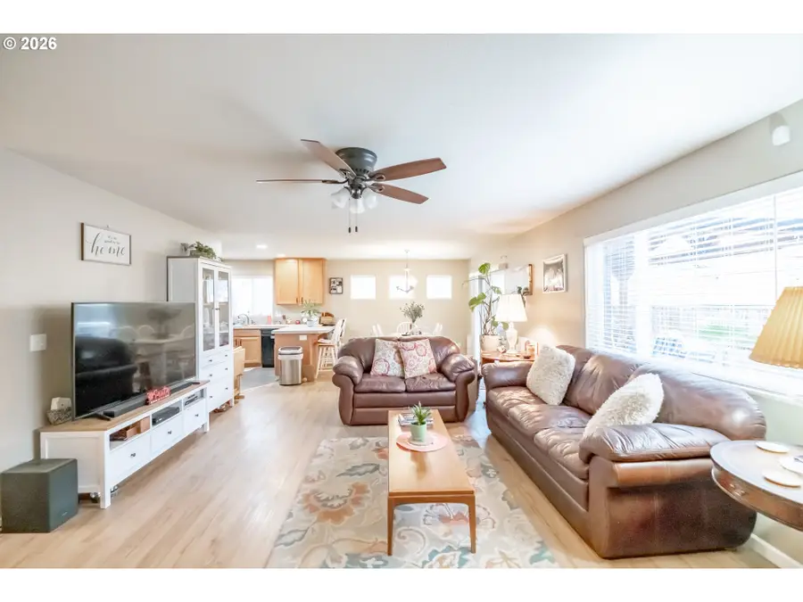 4145 Winners Circle Ave, Albany, OR 97322 - #3