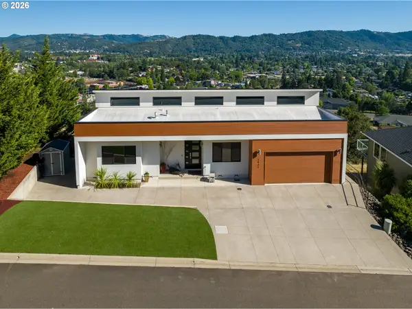1931 Warewood Terrace Ct, Roseburg, OR 97471
