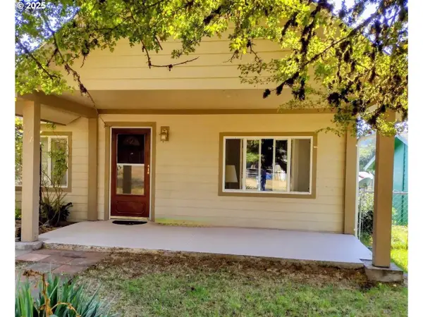 177 SE Egbert Ave, Siletz, OR 97380