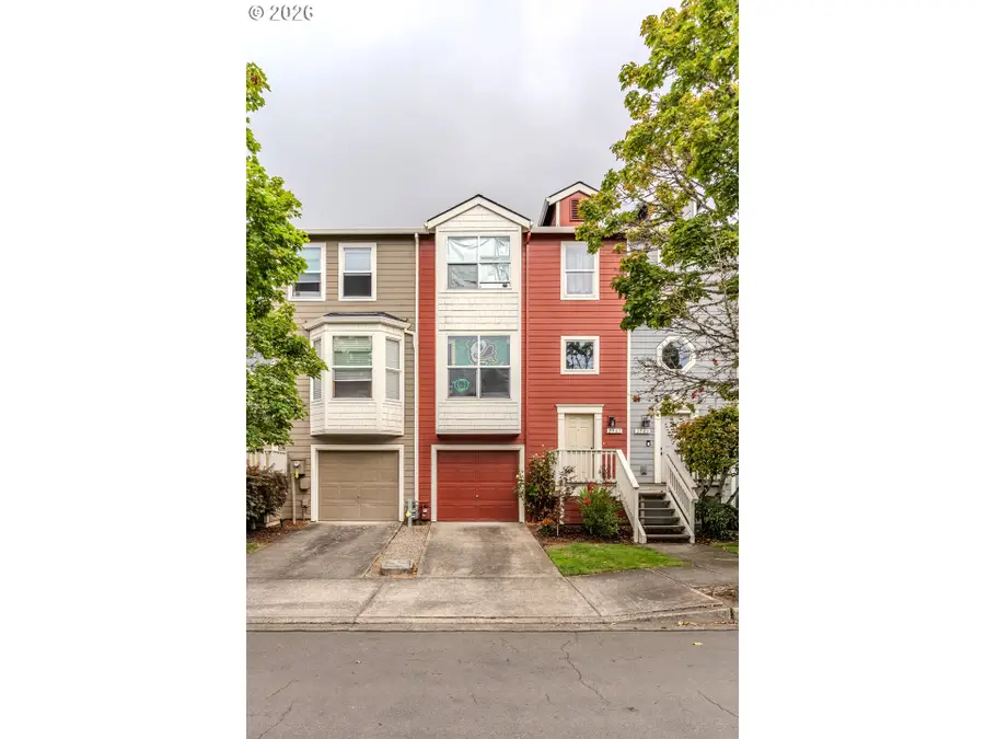 2567 NW 1st Dr, Gresham, OR 97030 - #2