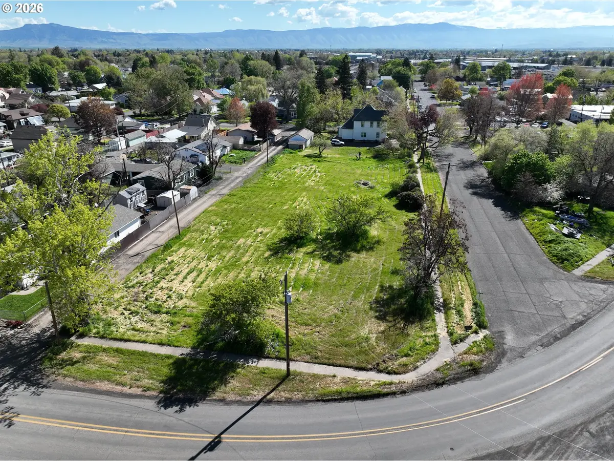 1303 T Ave, La Grande, OR 97850 - #1