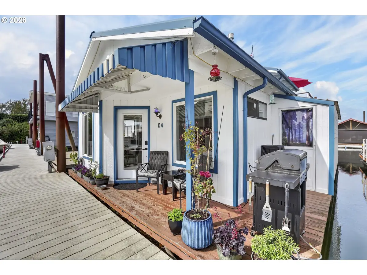 19609 NE Marine Dr #D-4, Portland, OR 97230 - #1