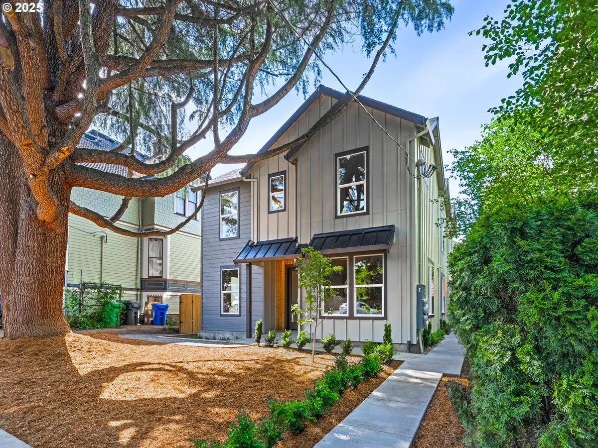 1610 SE Morrison St #1, Portland, OR 97214 - Image #1